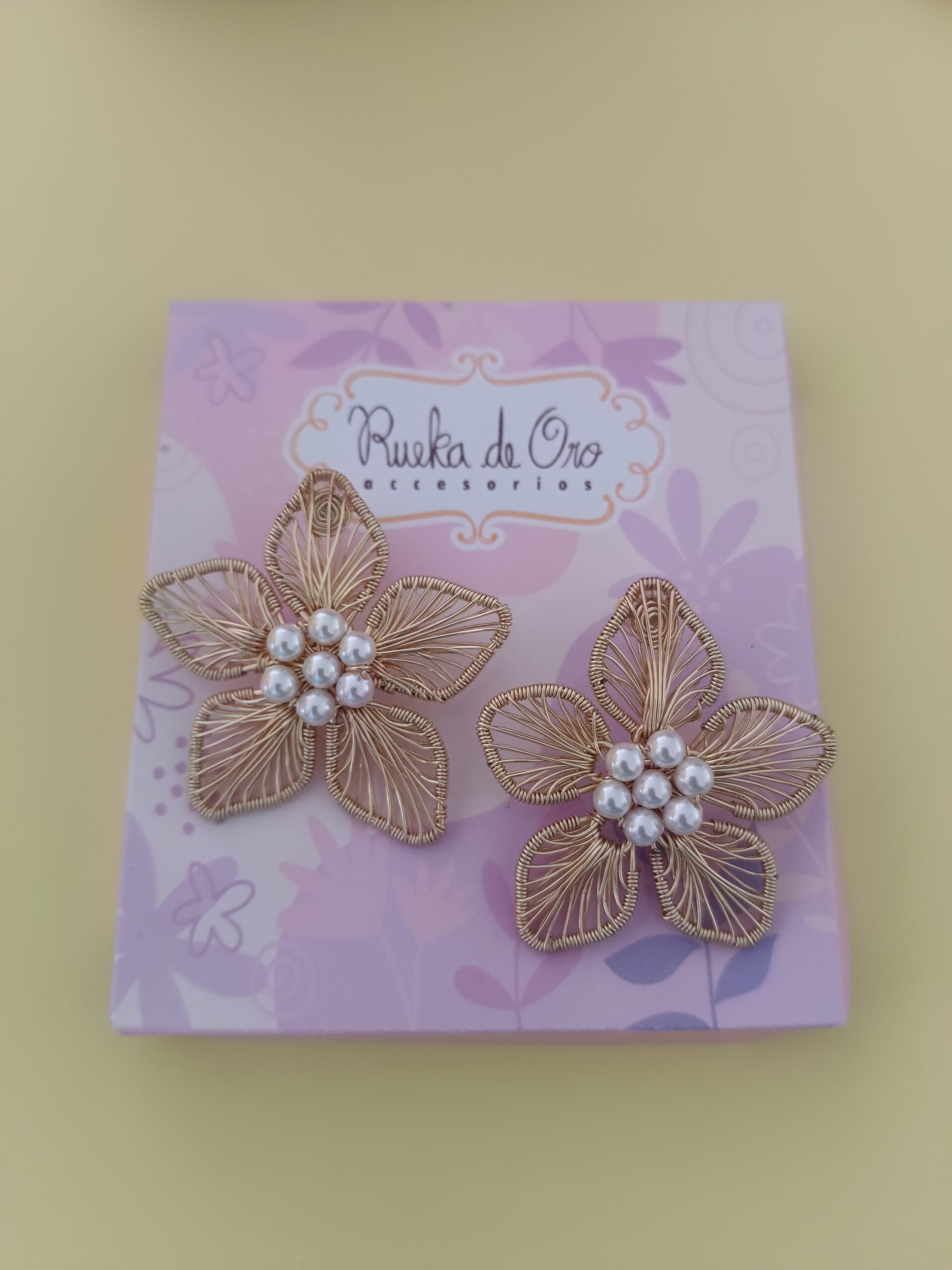 Aretes Stellar Gold